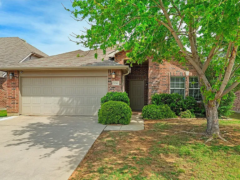 3241 Sadie Trl — Photo 2