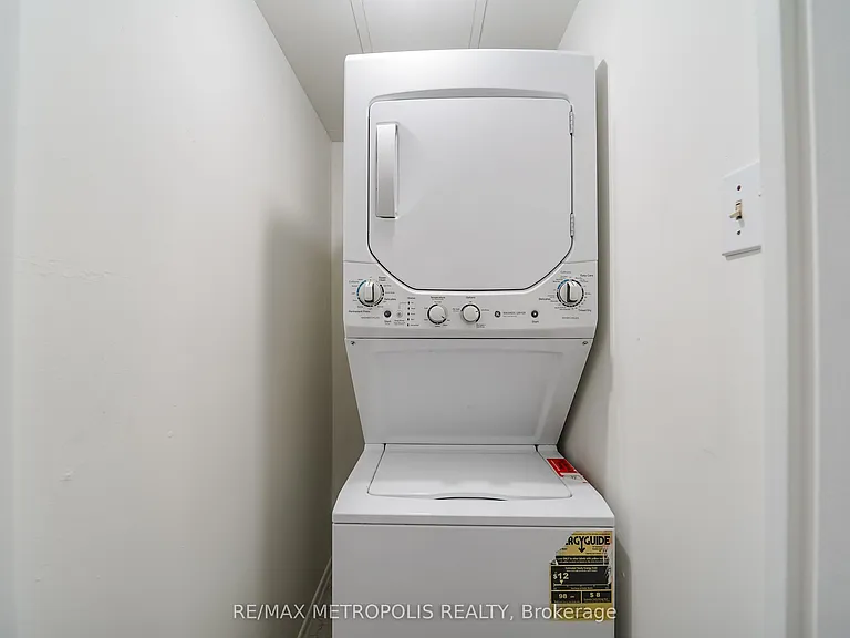 301 Prudential Dr #407 — Photo 26
