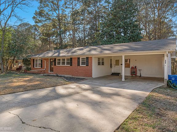 3rd image of 803 Drew Ln