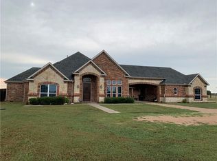 1451 Trent Rd, Krum, TX 76249