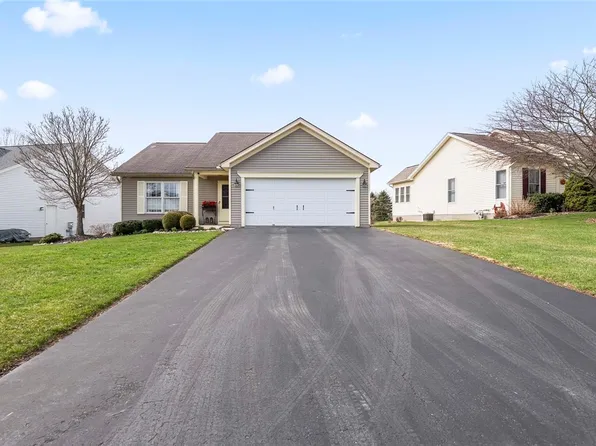 1461 Woodsview Way, Macedon, NY 14502