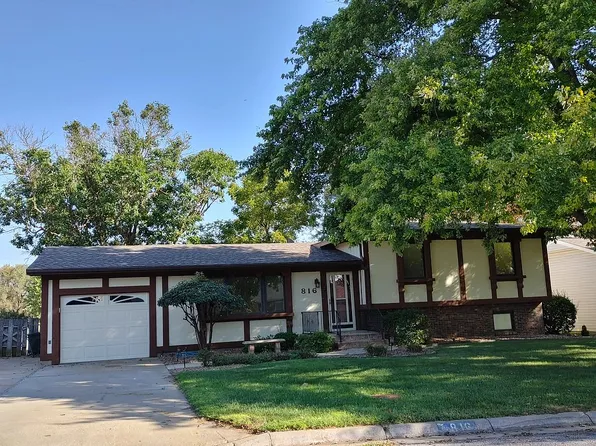 816 Iowa Ave, Pratt, KS 67124