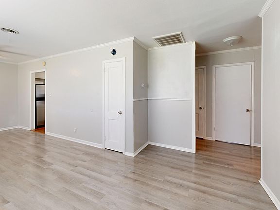 5th image of 2918 Abelia Drive