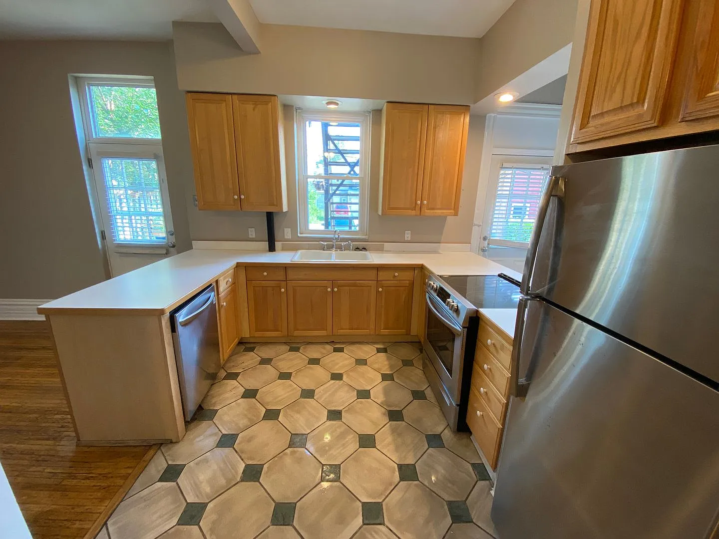 King Ave 124 48K LLC — Photo 4