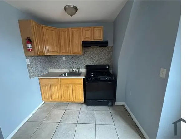 76 Beverly St APT 3, Newark, NJ 07108