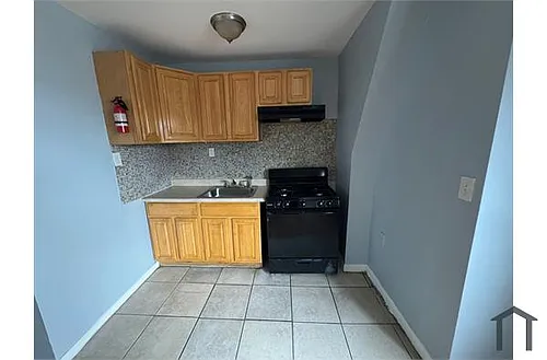 76 Beverly St #3 Photo 1