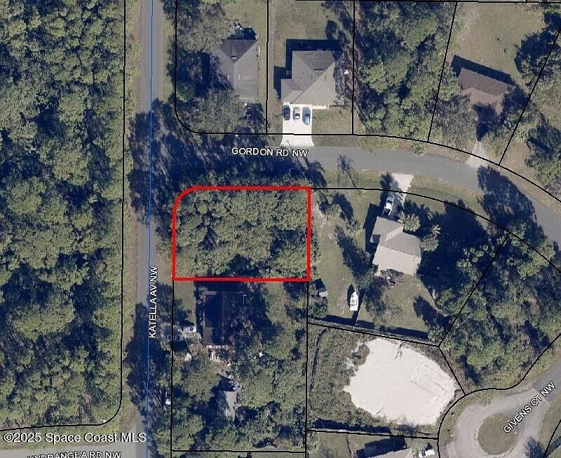1st image of 467 Katella Ave NW