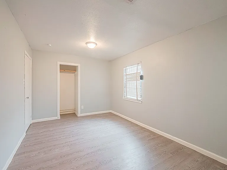 9302 Fairland Dr — Photo 11