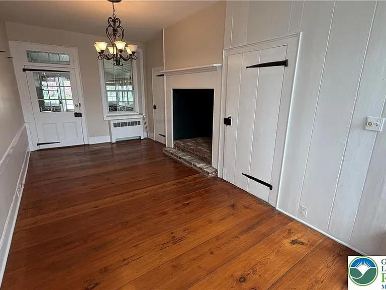 797 Main St — Photo 29
