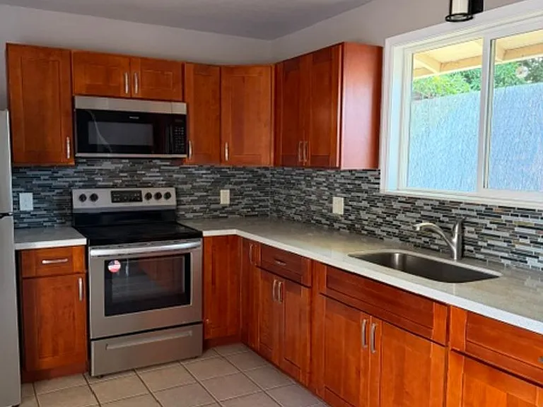 190 Eleu Pl — Photo 16