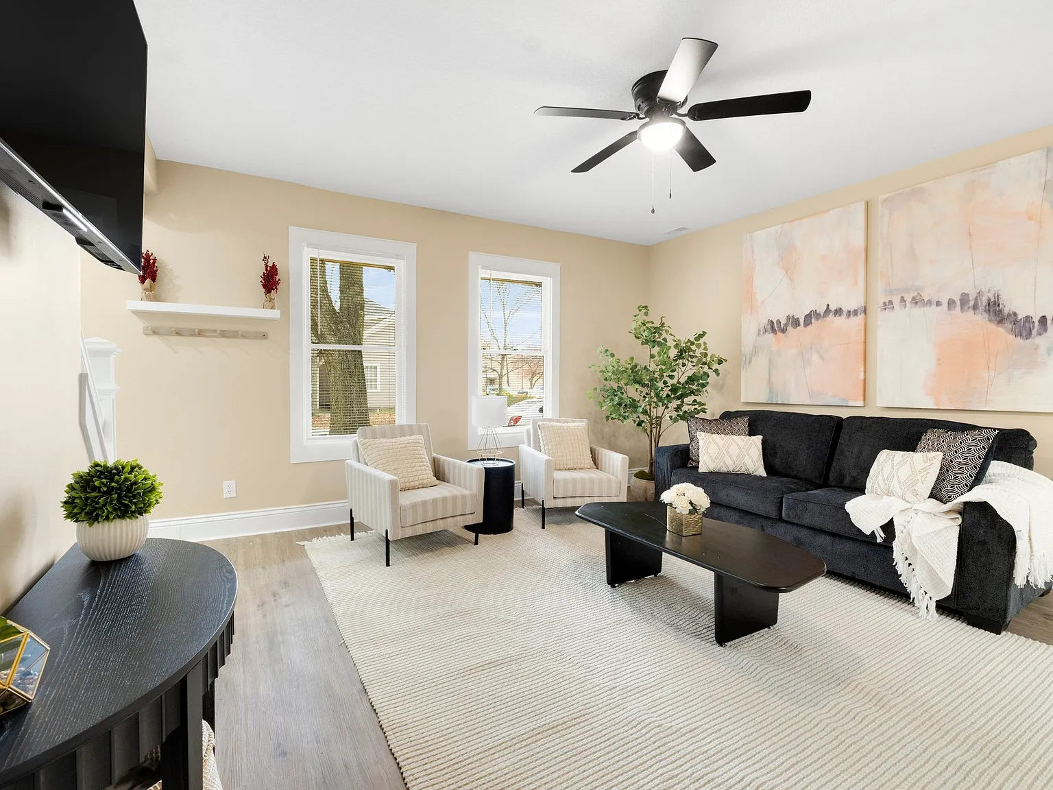 2 bed, 1043 sqft, $2,500 — Photo 3