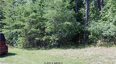 3rd image of 1 Pinecrest Court