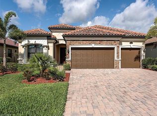 9344 Vercelli Ct, Naples, FL 34113