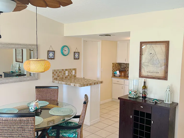 1062 Barber St — Photo 4