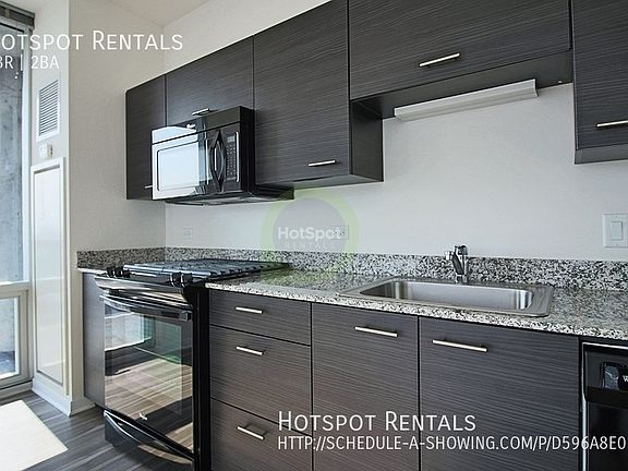 5th image of 805 N La Salle Dr #2/2