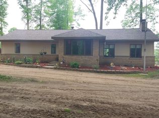 29041 10th Ave, Gobles, MI 49055