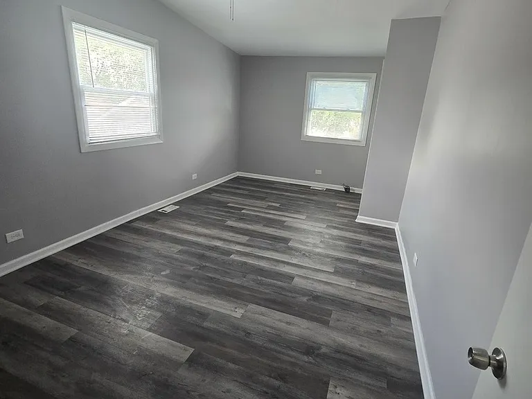 7139 W 74th St — Photo 13