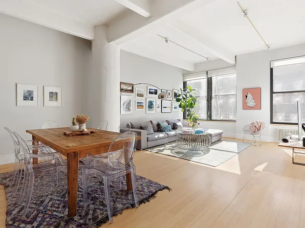 70 Washington St APT 4I, Brooklyn, NY 11201