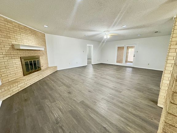 3rd image of 8210 Albany Ave APT A