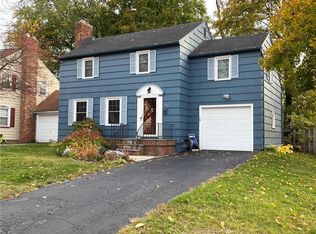 163 Elm Dr, Rochester, NY 14609