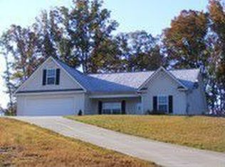 864 Sycamore Hill Ln, Clarkesville, GA 30523