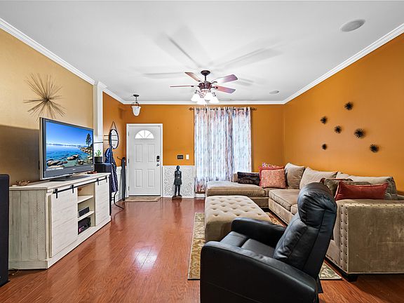 4th image of 2944 Casona Way