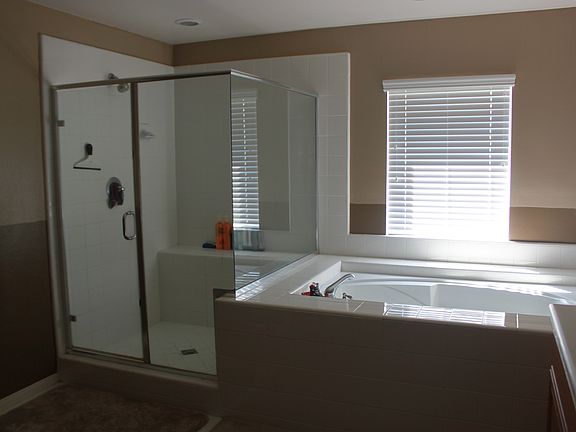 Master Bath Room