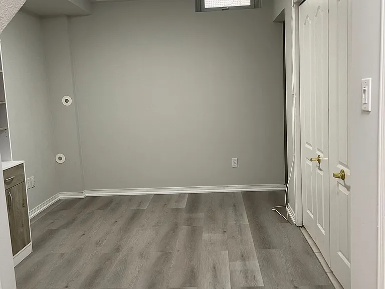 435 Hensall Cir #43 — Photo 15