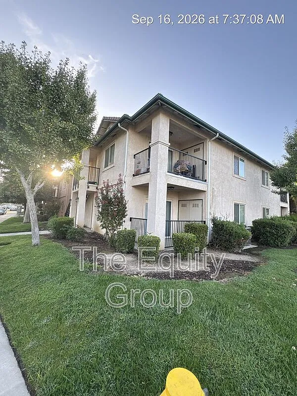 2 bed, 2.0 bath, 1046 sqft, $1,450 — Photo 1