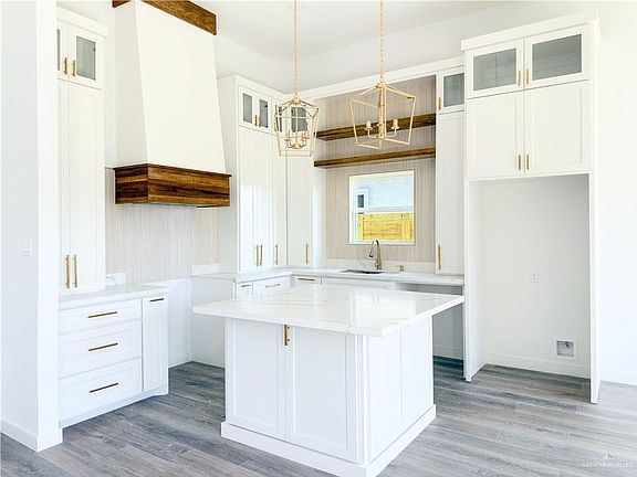 2nd image of 8105 N 51st St