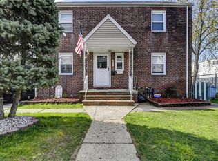 71 Lehigh Ave, Avenel, NJ 07001