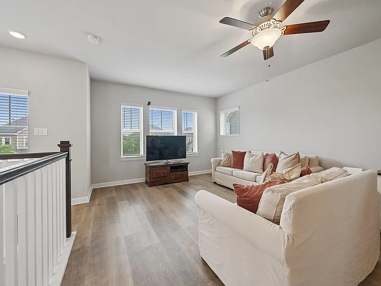 27022 Brighton Valley Way — Photo 10