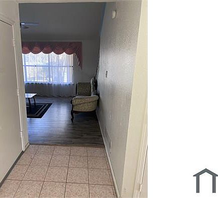 2nd image of 5555 Creekridge Dr