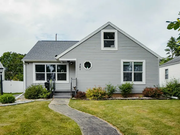 341 E 10th St, Fond Du Lac, WI 54935