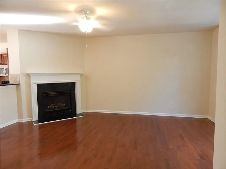 2199 Landing Walk Dr — Photo 19