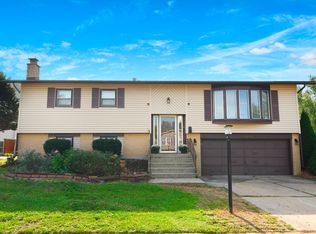 6043 Oakland Ave, Oak Forest, IL 60452