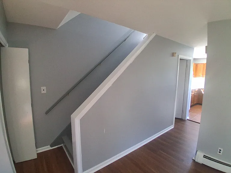 32 Parkway Ave — Photo 5