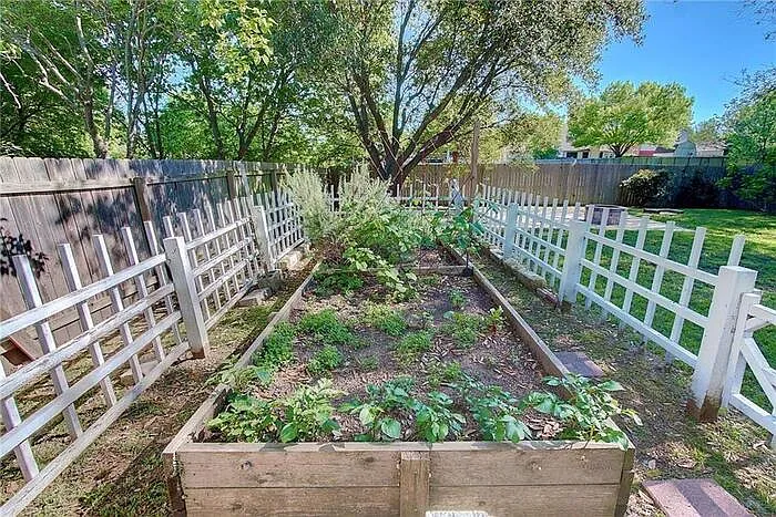 1705 Krizan Ave — Photo 24