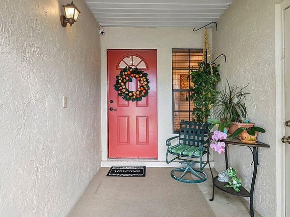 4th image of 5073 Arbor Glen Cir