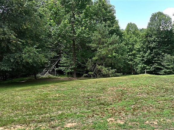 4th image of 3 Lakepoint Dr Lot 3