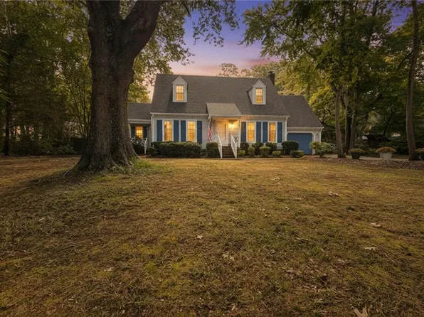 916 Oxford Dr, Virginia Beach, VA 23452