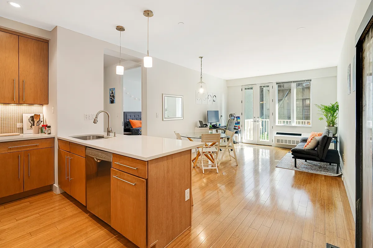 346 East 119th St Unit 3B  