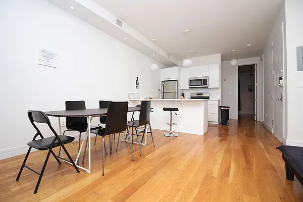 Rented by Nooklyn NYC LLC | media 28