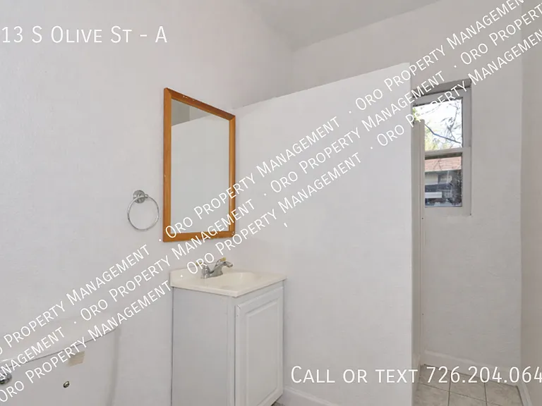 113 S Olive St #A — Photo 6