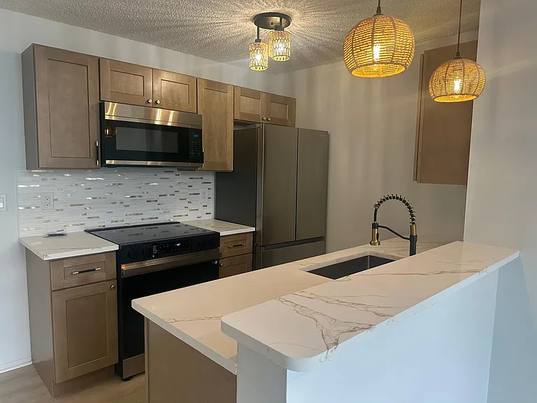 2569 Grassy Point Dr #303 — Photo 5