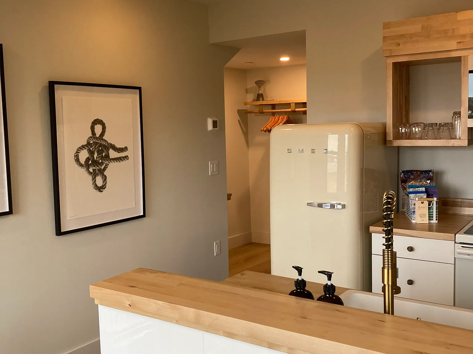 1 bed, 800 sqft, $4,995 — Photo 4