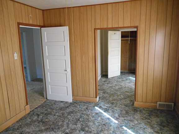 4th image of 713 E Long Ave