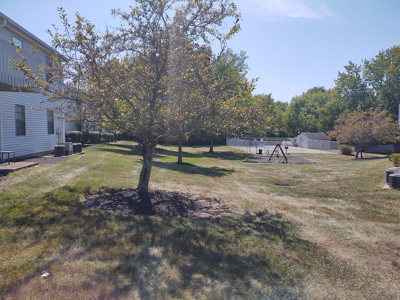 KINGSGATE VILLAGE APARTMENTS — Photo 2