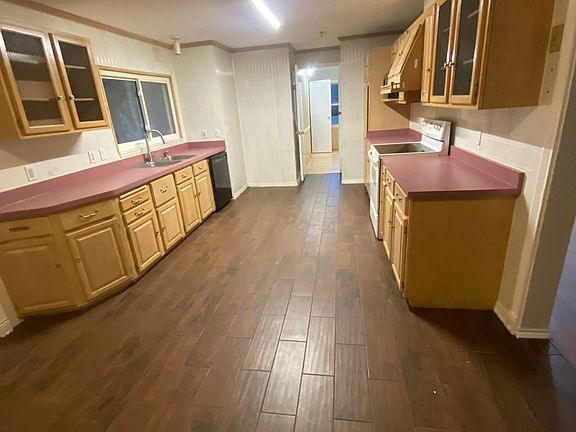 5th image of 4705 Bradley Ln