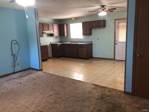 3rd image of 74 Duncan Mansion Dr